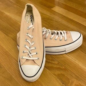 Converse Women's blush low Top Sneakers